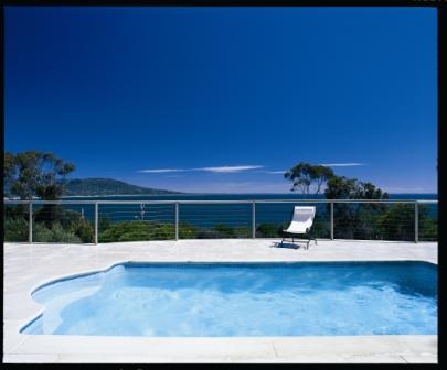 Fibreglass swimming pool