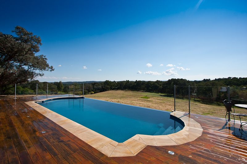 Fibreglass swimming pool